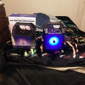 Bluetooth speaker box